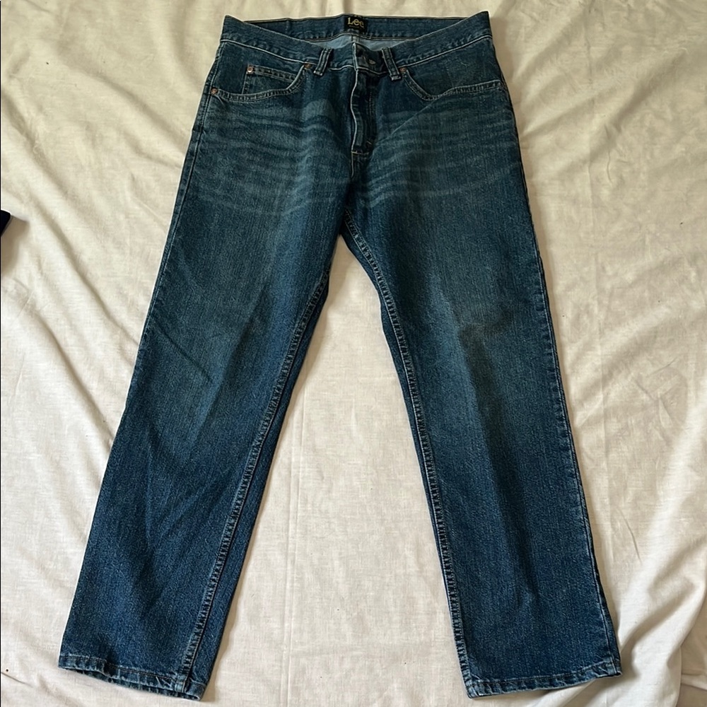 Lee Men's regular fit Blue Jeans 33x30 Barely Worn